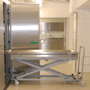 UFSK-International: Mortuary Refrigeration Units with rack loading