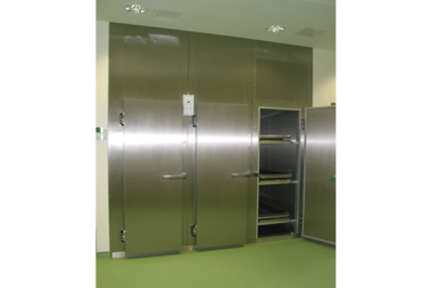 UFSK International: Leichenkühlzellen mit durchgehenden Türen - Ansicht 3