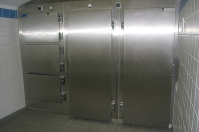 UFSK International: Leichenkühlzellen mit durchgehenden Türen - Ansicht 4