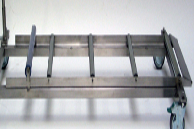 UFSK International: Coffin Lift - Roller Conveyor