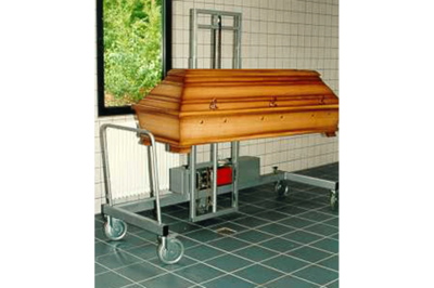 UFSK International: Coffin Forklift - image 6