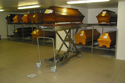 UFSK International: Coffin Lift - image 3