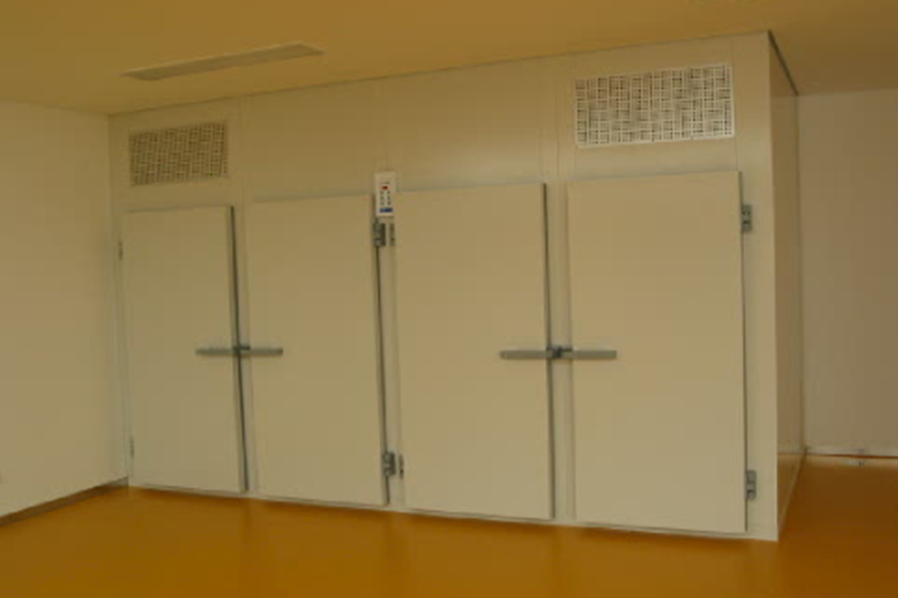 UFSK International: Coffin Refrigeration Units, multiple tiers per door - image 2