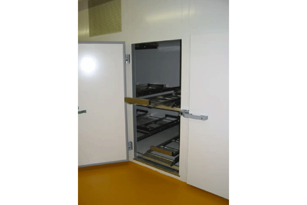 UFSK International: Sargkühlzellen mit durchgehenden Türen - Ansicht 3